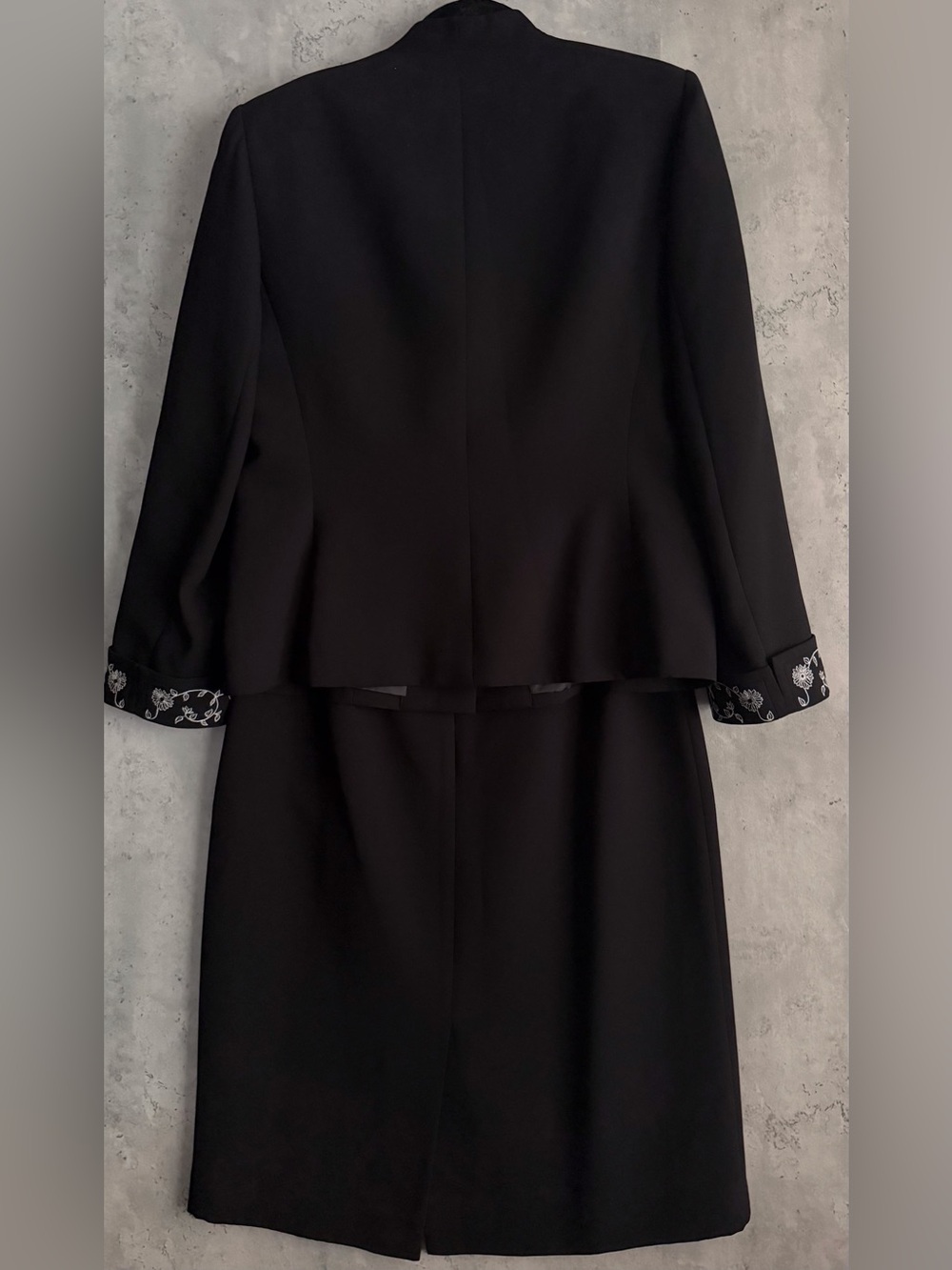 VTG Kasper ASL Skirt Suit Black Floral Contrast Embroidery Evening Cocktail Sz14 - Picture 7 of 14